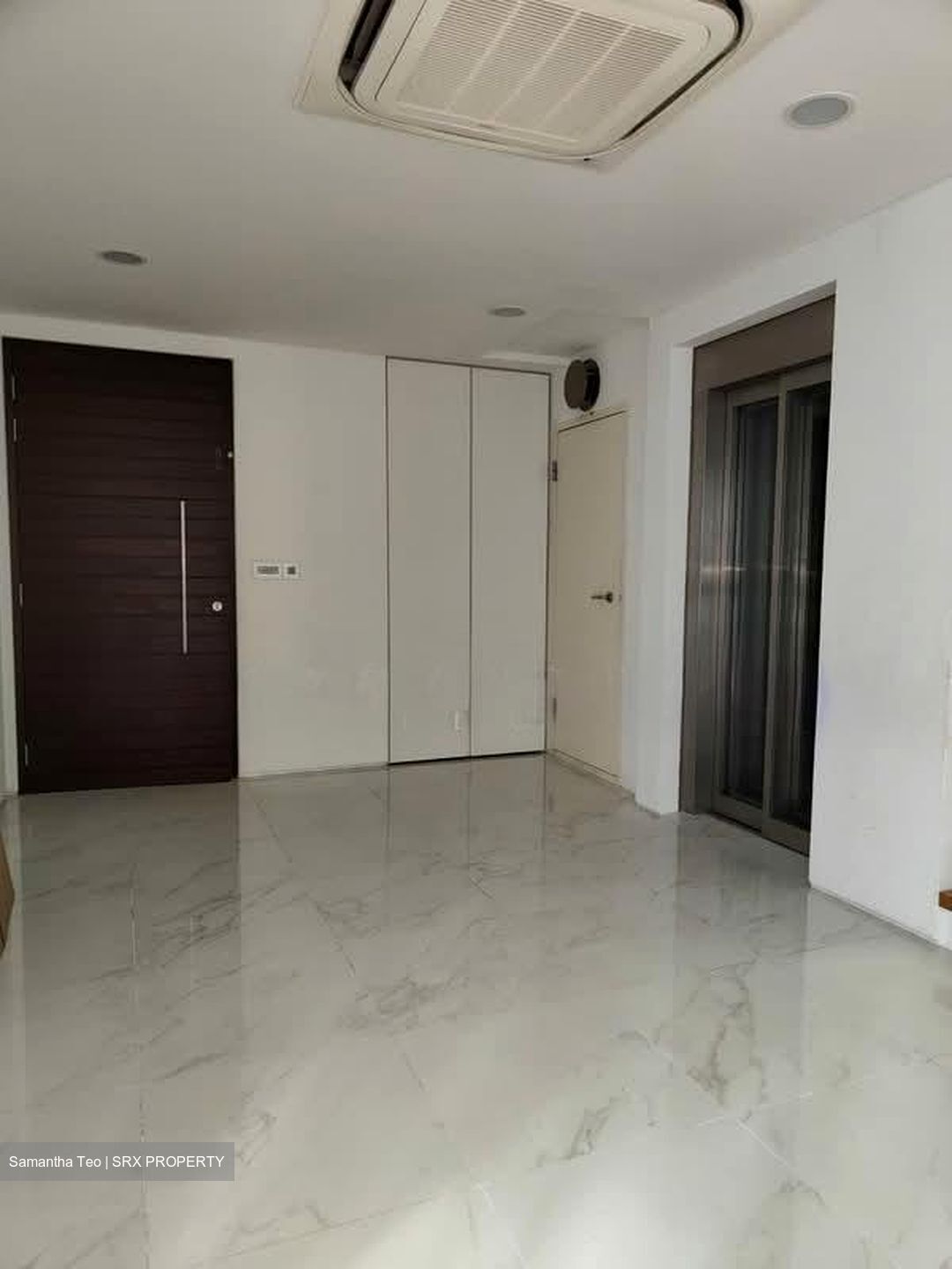 Jalan Haji Alias (D10), Terrace #587545621